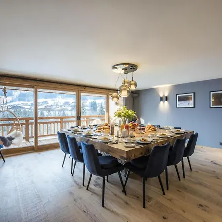 Majestic Alpine Escape: Chalet 木屋