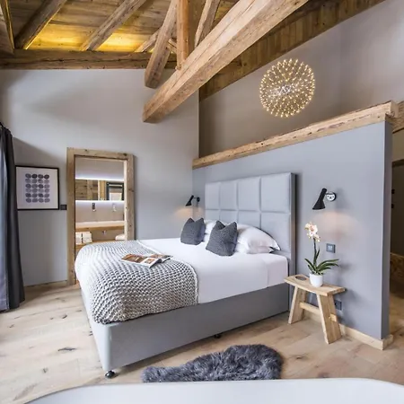 Majestic Alpine Escape: Chalet בקתה *