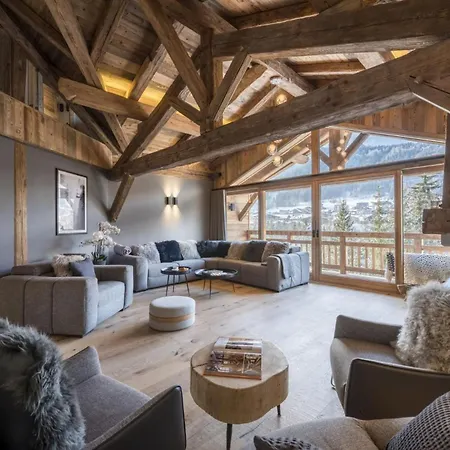 Majestic Alpine Escape: Chalet בקתה *